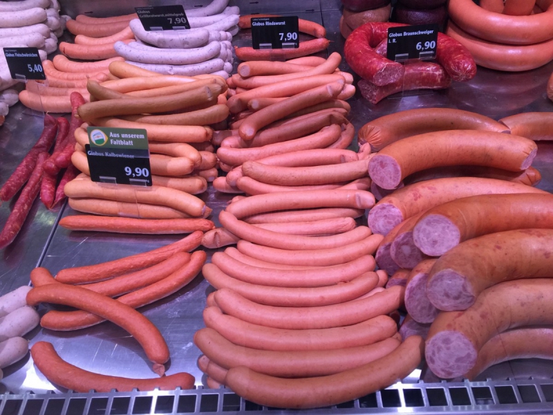 boucherie-ARTIGNOSC SUR VERDON-min_sausages_meat_butchery-1069321